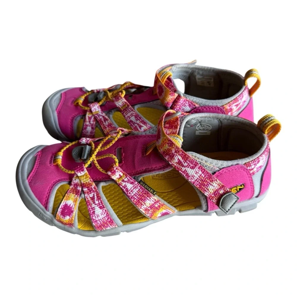 Keen Pink Seacamp II CNX Fisherman Water Hiking Sandals‎ Big Girls Size 5 Shoes